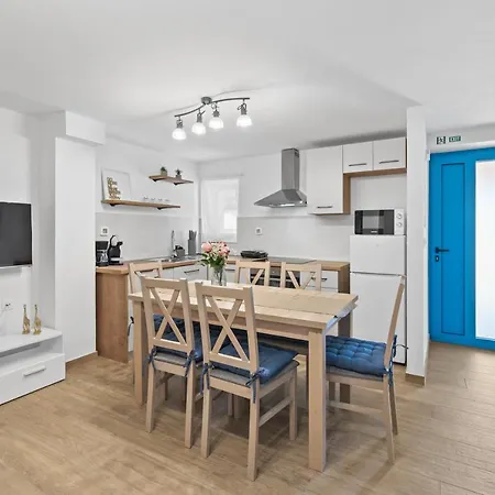 Apartman Zuzic Novigrad Istria Exterior foto